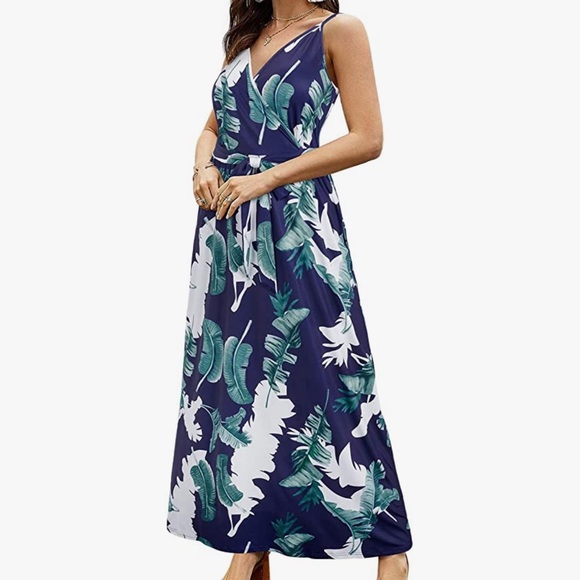 Amazon Dresses & Skirts - Floral Dress
